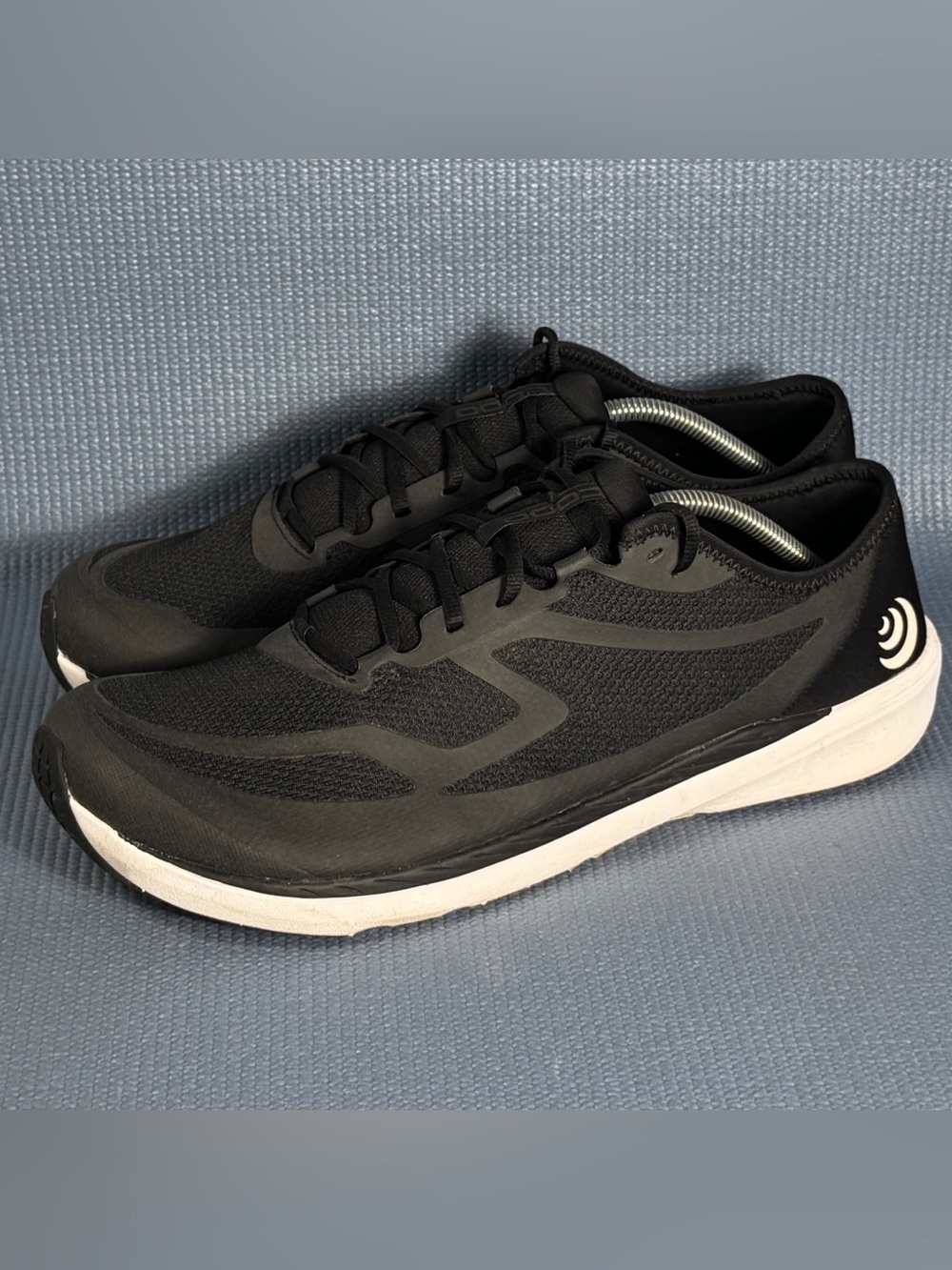 Topo Athletic ST-4 Black/White Running Shoes Men’s Size 13